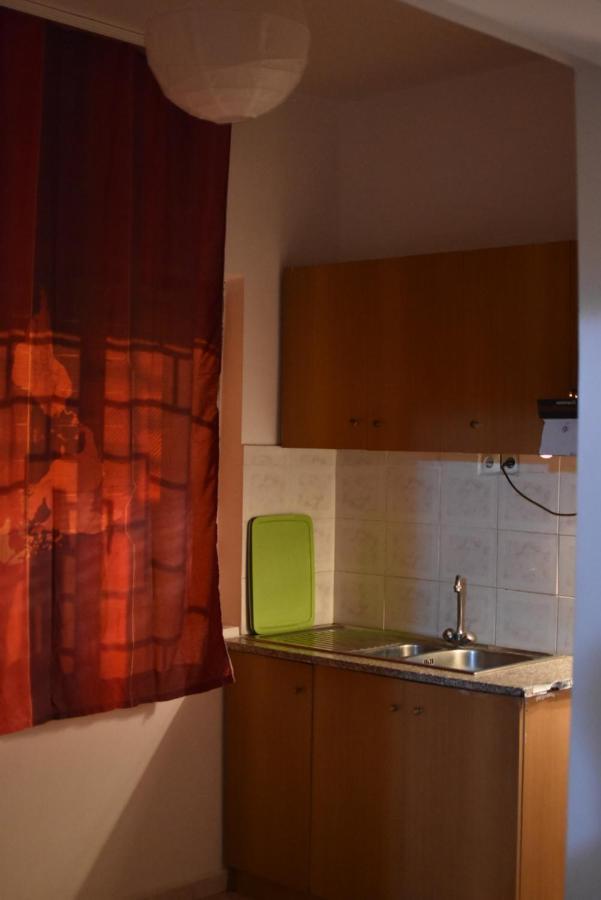 Private Apartment At Guest House Hektor & Aferdita Vlorë Esterno foto